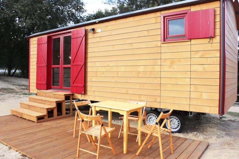 فندق Roulottes Cocooning Au Coeur Des Landes Mées المظهر الخارجي الصورة